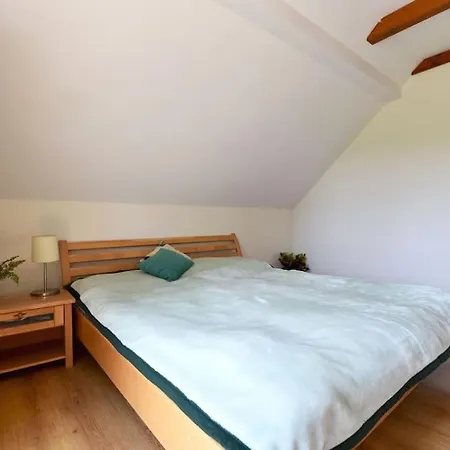 Dom Wsrod Modrzewi Holiday home