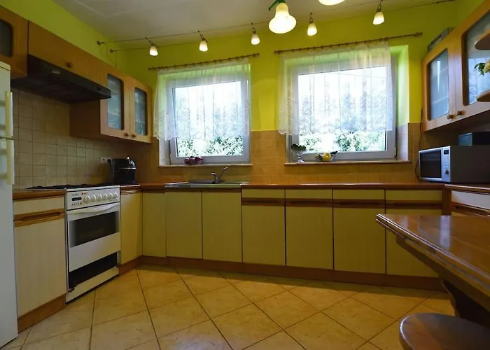 Vakantiehuis Dom Wsrod Modrzewi *